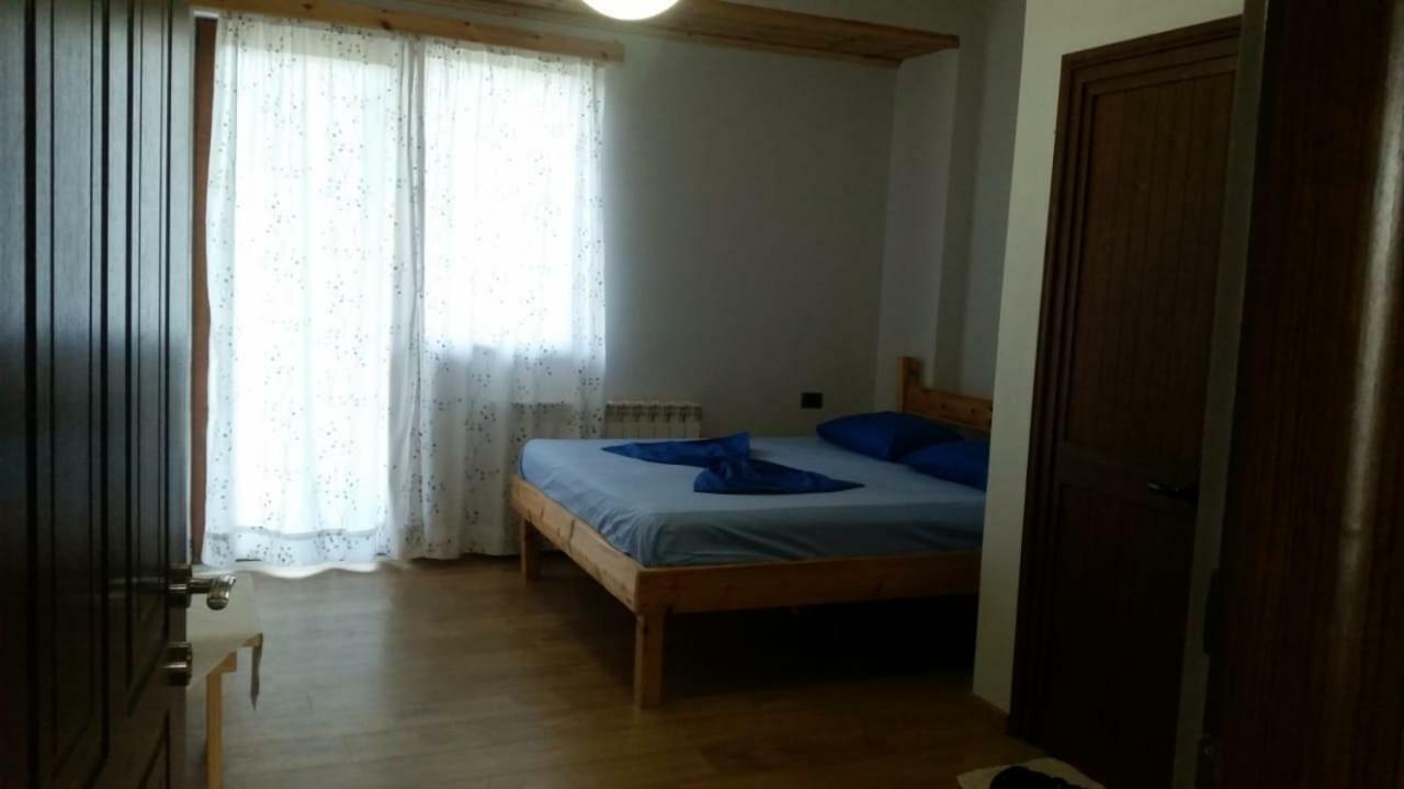 Bujtina E Tomorrit Ujanik Exterior foto