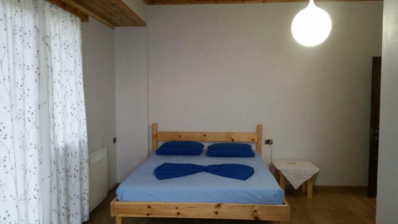 Bujtina E Tomorrit Ujanik Exterior foto