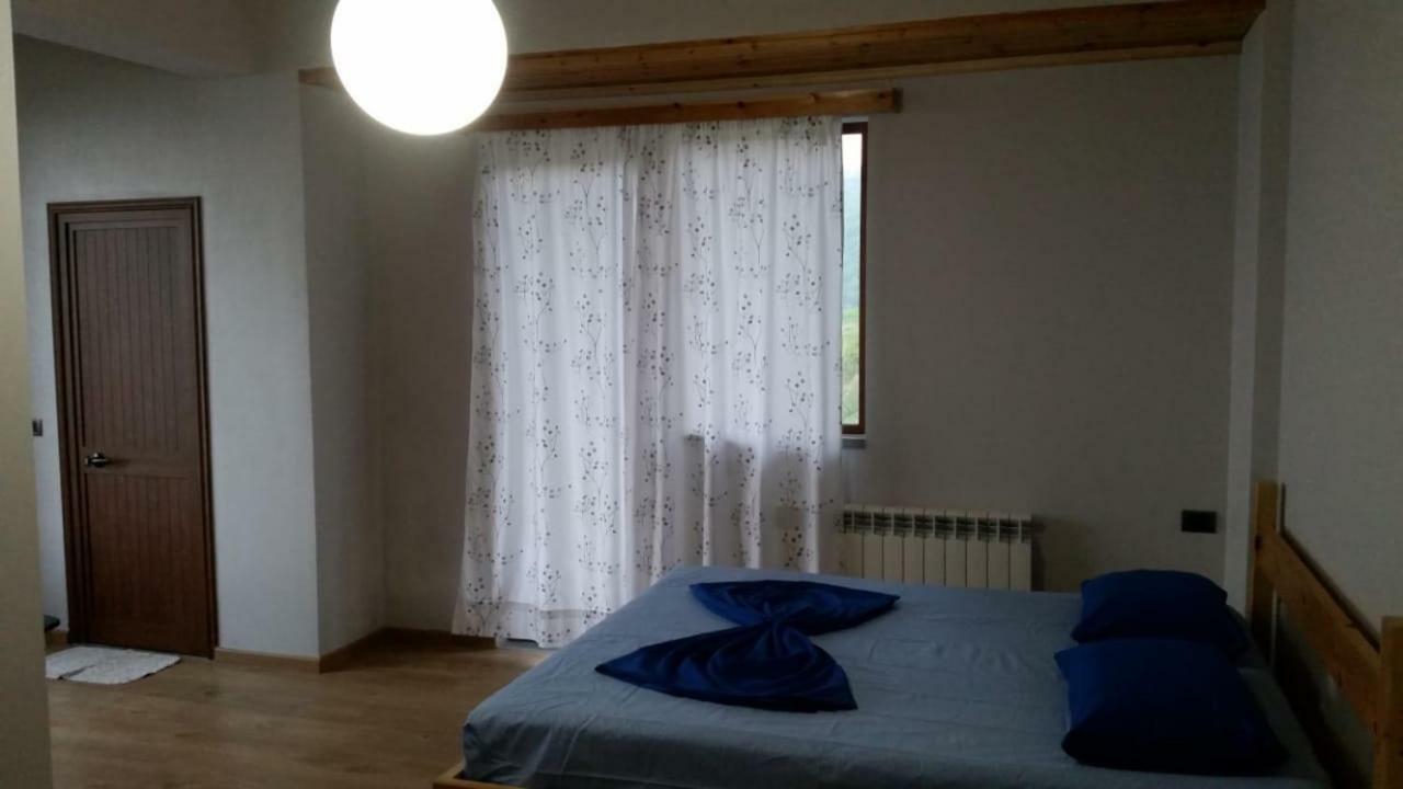 Bujtina E Tomorrit Ujanik Exterior foto